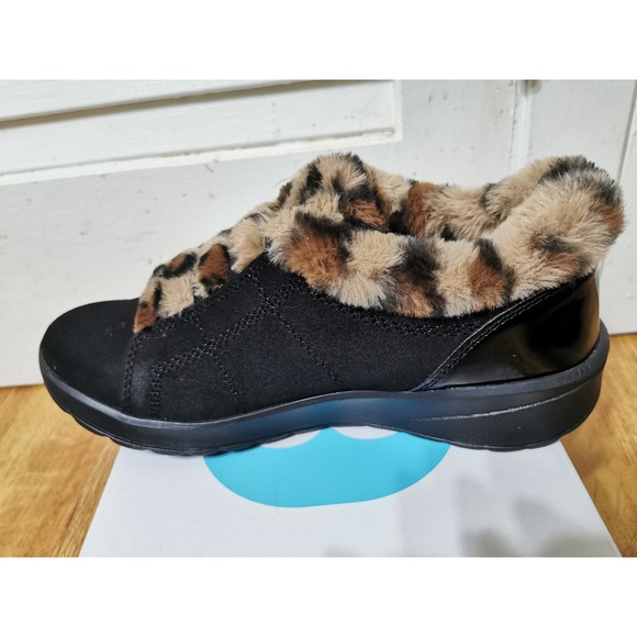 Bzees Golden Faux Fur Fashion Shootie (Women's) - Black - Size 9 M - Picture 7 of 16